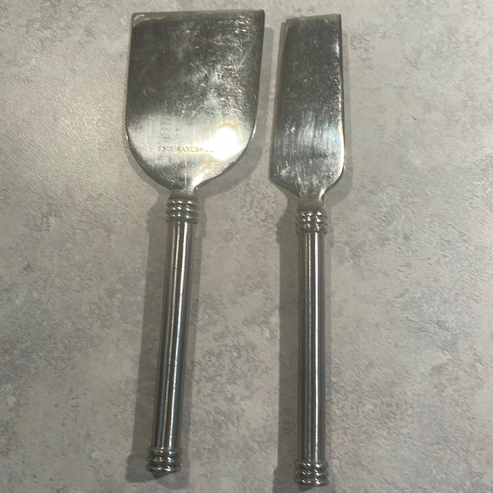 Endurance cheese knives